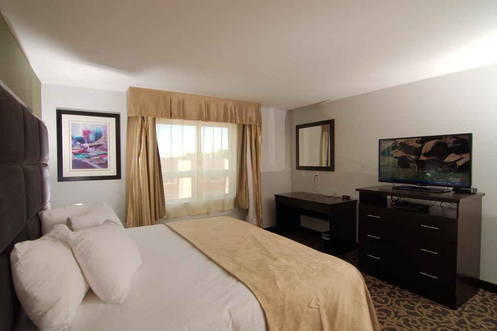 Paradise Inn And Suites Redwater Екстер'єр фото