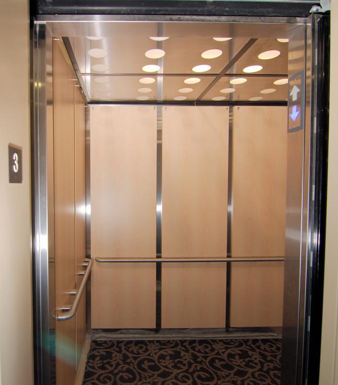 Paradise Inn And Suites Redwater Екстер'єр фото