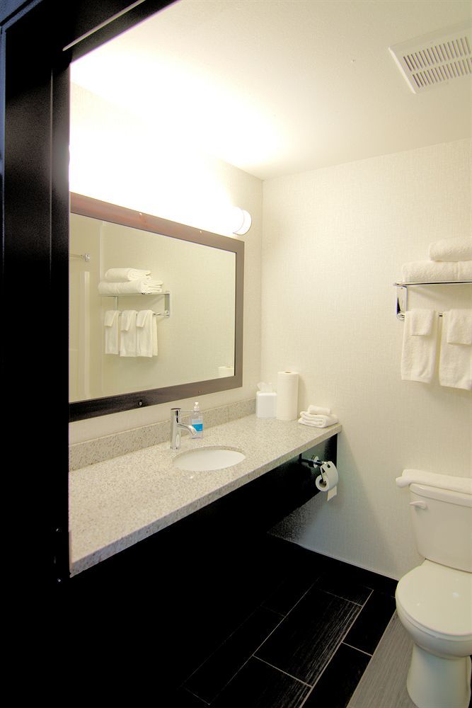 Paradise Inn And Suites Redwater Екстер'єр фото