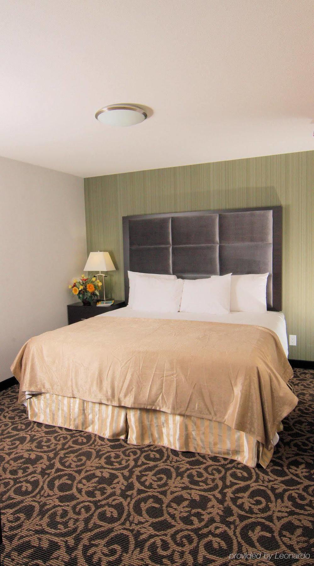 Paradise Inn And Suites Redwater Екстер'єр фото